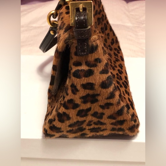 Authentic Fendi mini Mamma baguette leather cheetah bag. - Picture 2 of 10